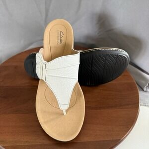 Clarks Collection Laurieann Rae White Leather Thong Sandals Women's‎ Size 12WIDE